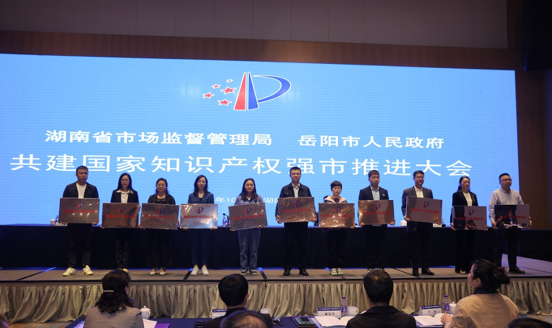 1761632106554040510.png 640 (9).png